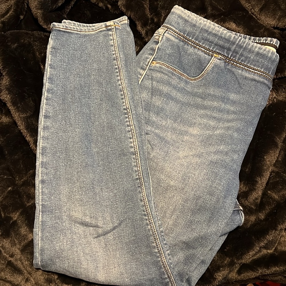 Old Navy Rockstar Super Skinny Jegging